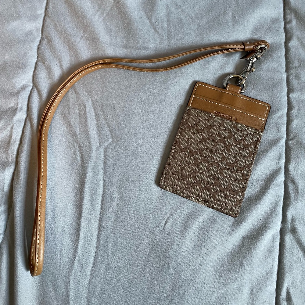 Coach Signature Khaki Travel ID
